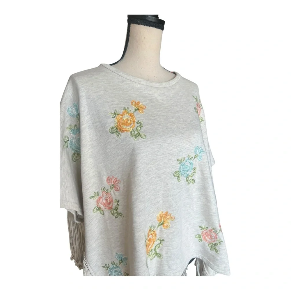 Anthropologie TP Cream Embroidered Fringe Poncho One Size